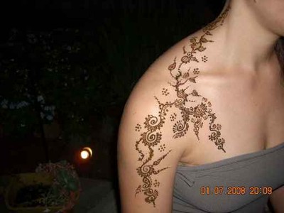 Henna Front
